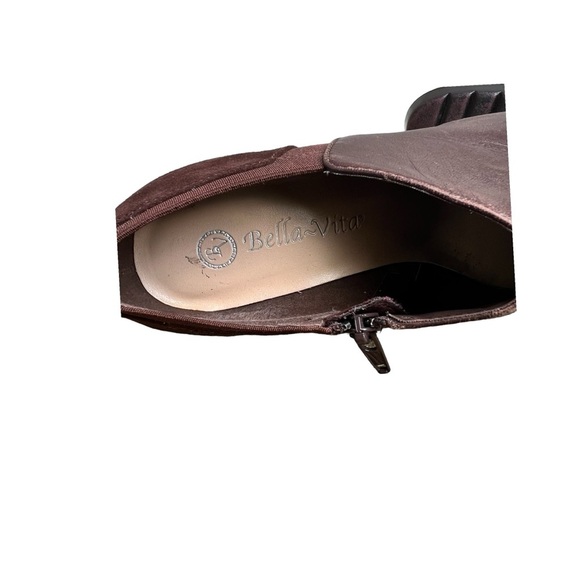 Bella Vita Leather and Suede Stacked Heel Ankle Boots. Size 7.5 - Picture 6 of 6